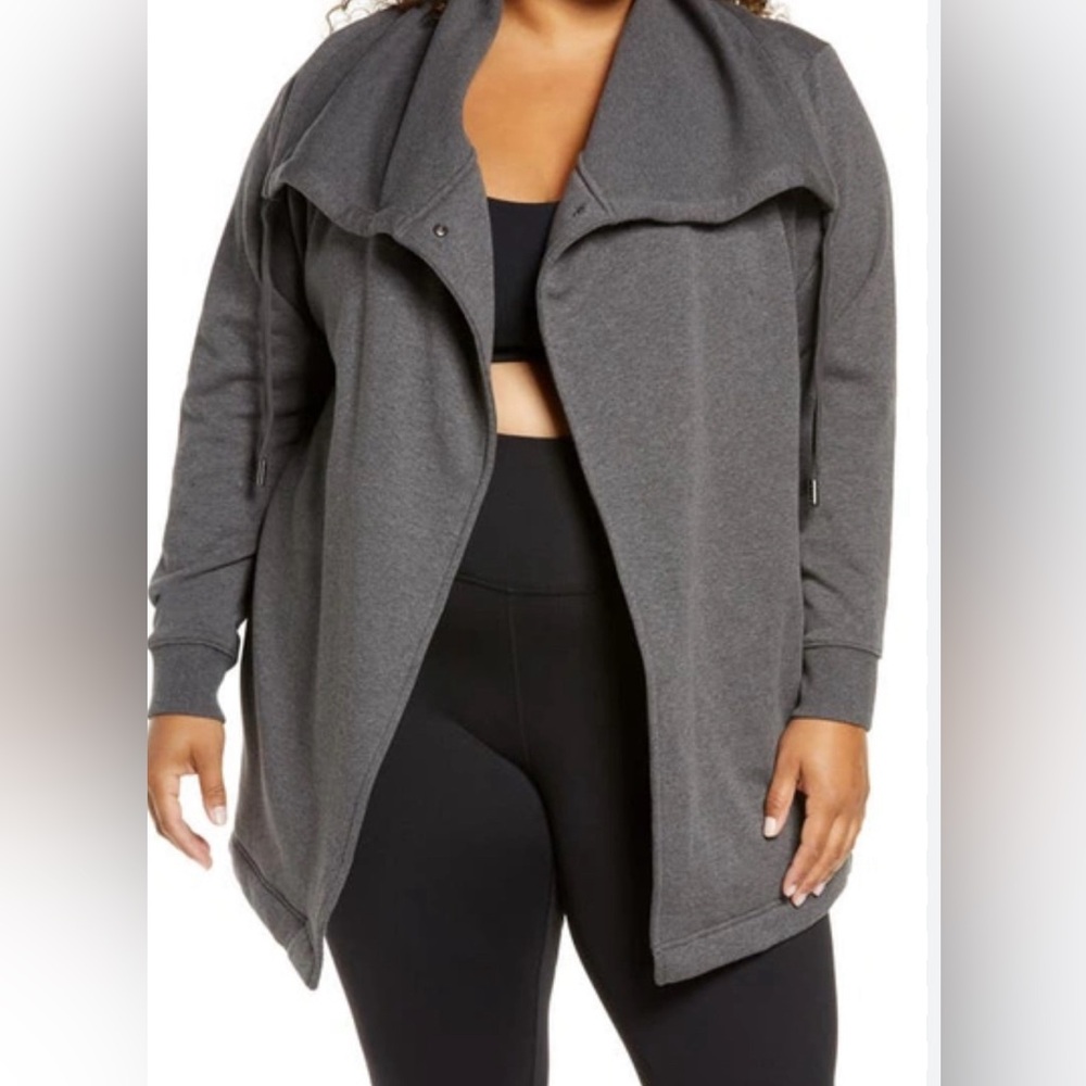 Amazing Cozy Wrap Jacket Grey 1X Only worn a handful amount of times